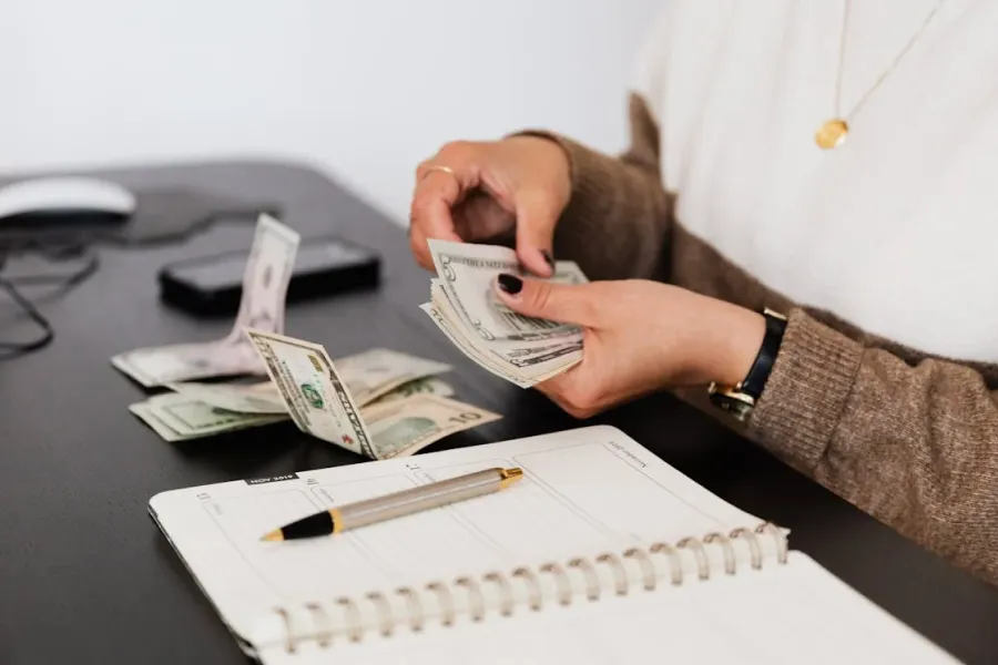 Easy Household Budgeting Tips for Families